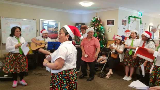 Elderly receives Christmas Cheer from Sinulog NZ